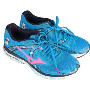 Mizuno Blue and Pink‎ Athletic Shoes Lightweight Performance